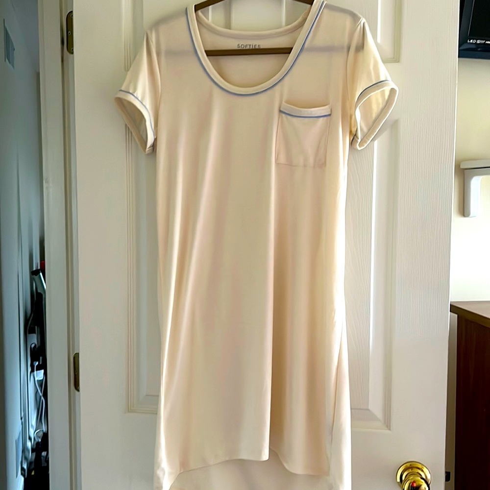Softies nightgown/ sleep shirt